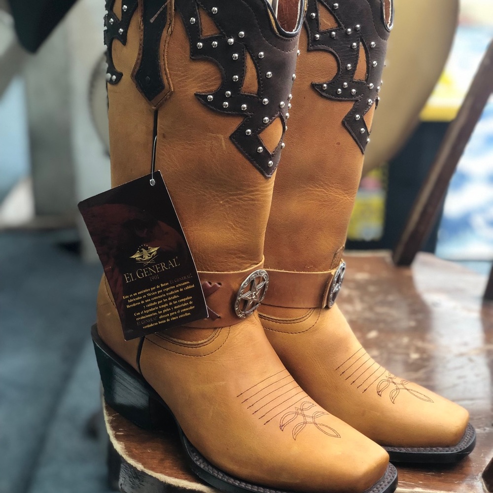 Womens boots